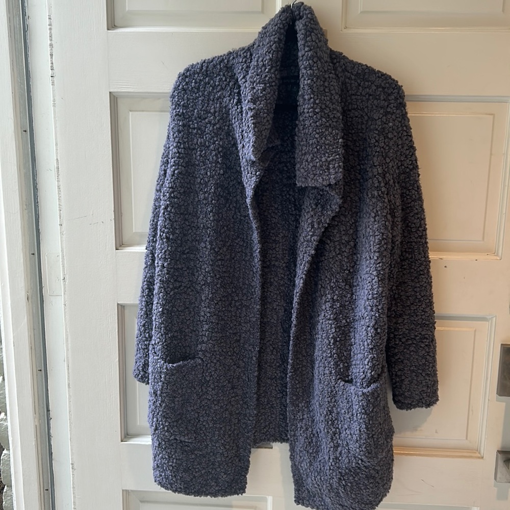Medium barefoot dreams soft sweater